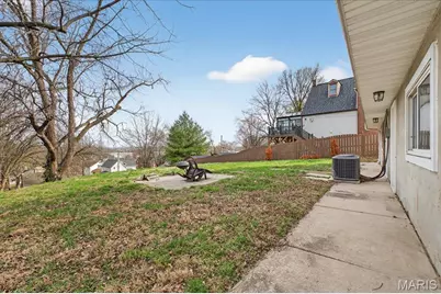 1210 N 5th Street, Saint Charles, MO 63301 - Photo 27