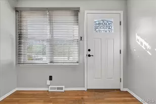 1210 N 5th St, Saint Charles, MO 63301 - Photo 7