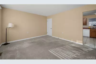 2605 Kelsey Lane, Saint Charles, MO 63301 - Photo 7