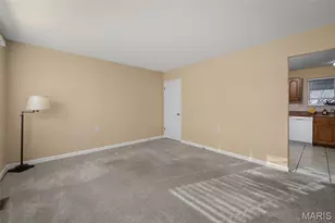 2605 Kelsey Ln, Saint Charles, MO 63301 - Photo 7