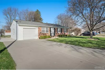 2605 Kelsey Lane, Saint Charles, MO 63301 - Photo 33