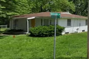 181 Bascom Dr, Saint Louis, MO 63135 - Photo 1