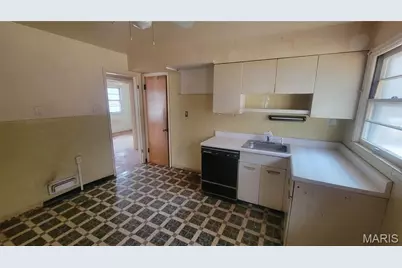 211 Frost Avenue, Saint Louis, MO 63135 - Photo 5