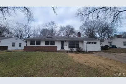 211 Frost Avenue, Saint Louis, MO 63135 - Photo 1