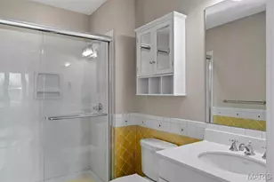 12874 Goodson Rd, Des Peres, MO 63131 - Photo 57