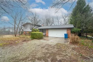 1559 Creve Coeur Mill Rd, Chesterfield, MO 63146 - Photo 1