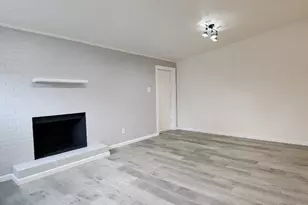 8301 Pepperidge Dr, Saint Louis, MO 63134 - Photo 3