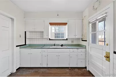 473 Catalina Avenue, Webster Groves, MO 63119 - Photo 11