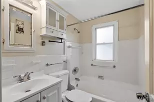 8124 Titus Rd, Saint Louis, MO 63114 - Photo 23