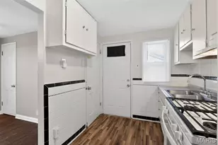 8124 Titus Rd, Saint Louis, MO 63114 - Photo 17