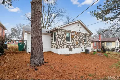 8124 Titus Road, Saint Louis, MO 63114 - Photo 3