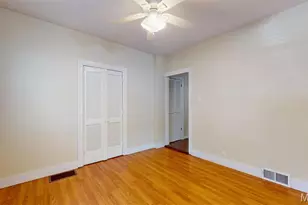 7030 Clayton Rd, Richmond Heights, MO 63117 - Photo 11