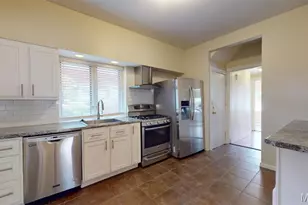 7030 Clayton Rd, Richmond Heights, MO 63117 - Photo 13