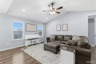 201 Majestic Lakes Blvd, Moscow Mills, MO 63362 - Photo 7