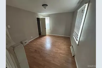 253 S Barat Avenue, Ferguson, MO 63135 - Photo 3