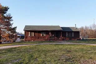 11252 Pershing Rd, Hannibal, MO 63401 - Photo 1