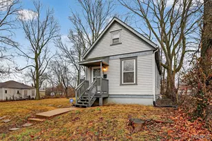 7724 Trenton Ave, University City, MO 63130 - Photo 3