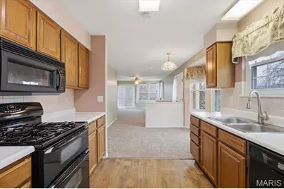 11997 Autumn Trace Court, Maryland Heights, MO 63043 - Photo 15