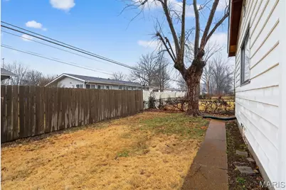 1310 Petite Drive, Saint Louis, MO 63138 - Photo 7