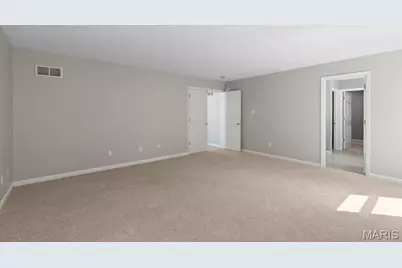 1514 Laurel Bluffs, Hazelwood, MO 63042 - Photo 17