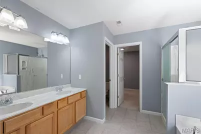 1514 Laurel Bluffs, Hazelwood, MO 63042 - Photo 21