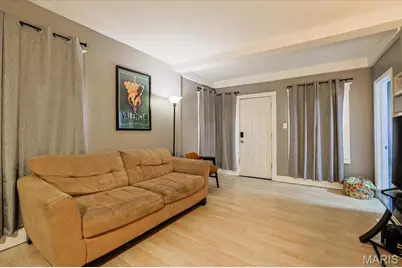 4660 Dewey Avenue, Saint Louis, MO 63116 - Photo 5