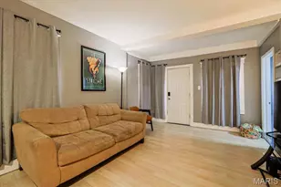 4660 Dewey Ave, Saint Louis, MO 63116 - Photo 5