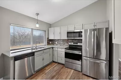 5227 Suntrail Drive, Black Jack, MO 63033 - Photo 9