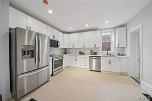 4063 Wyoming St, Saint Louis, MO 63116 - Photo 9