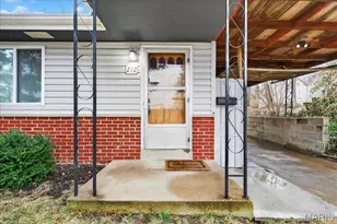 212 Lakeside Dr, Ballwin, MO 63021 - Photo 3