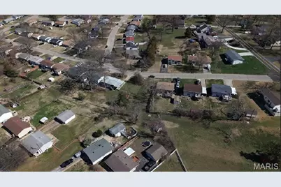 4309 Snelson Drive, Saint Louis, MO 63129 - Photo 13