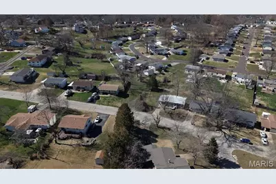 4309 Snelson Drive, Saint Louis, MO 63129 - Photo 7