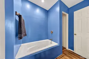 920 N 7th St, Elsberry, MO 63343 - Photo 33