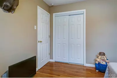 39 Radford Drive, Florissant, MO 63031 - Photo 15