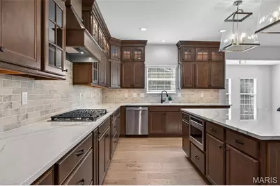 969 Tara Court, Chesterfield, MO 63005 - Photo 17