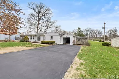 9422 Parklind Drive, Saint Louis, MO 63126 - Photo 5