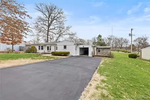 9422 Parklind Dr, Saint Louis, MO 63126 - Photo 5