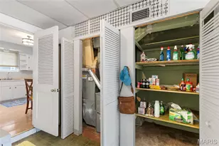 9422 Parklind Dr, Saint Louis, MO 63126 - Photo 25