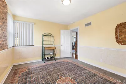 9422 Parklind Drive, Saint Louis, MO 63126 - Photo 13