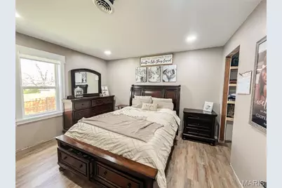 242 Siebenman Street, Bourbon, MO 65441 - Photo 9