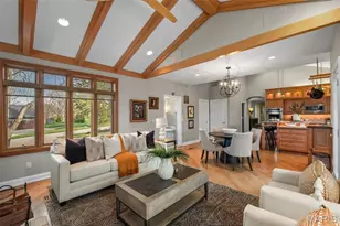 28 Ladue Meadows, Saint Louis, MO 63141 - Photo 9