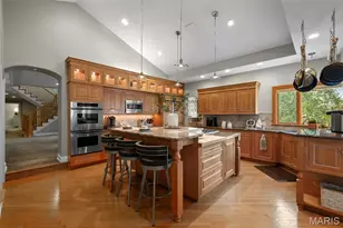 28 Ladue Meadows, Saint Louis, MO 63141 - Photo 5