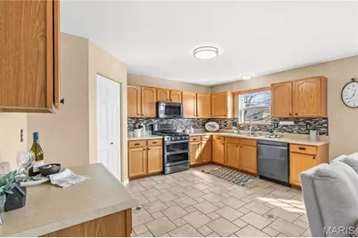 70 Willow Springs Drive, Moscow Mills, MO 63362 - Photo 7