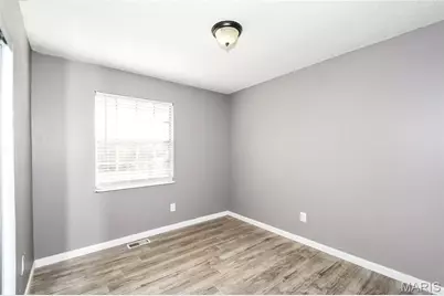 2519 Millvalley Drive, Florissant, MO 63031 - Photo 9