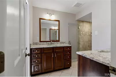 920 Claymark Drive, Town and Country, MO 63131 - Photo 19