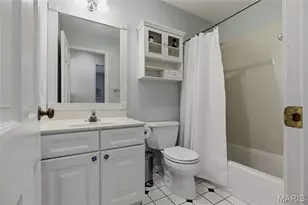 920 Claymark Dr, Town and Country, MO 63131 - Photo 29