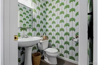 920 Claymark Drive, Town and Country, MO 63131 - Photo 15