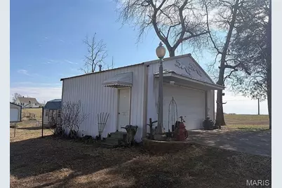 210 Aldergate Street, Farmington, MO 63640 - Photo 5