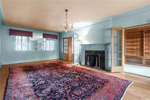 7061 Maryland Ave, University City, MO 63130 - Photo 9