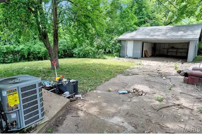 10145 Earl Drive, Saint Louis, MO 63136 - Photo 5